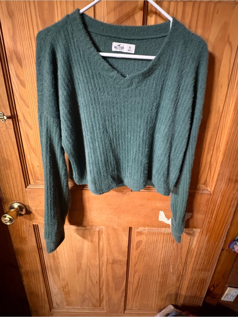 Hollister Forest Green V-Neck Fuzzy Knit Sweater